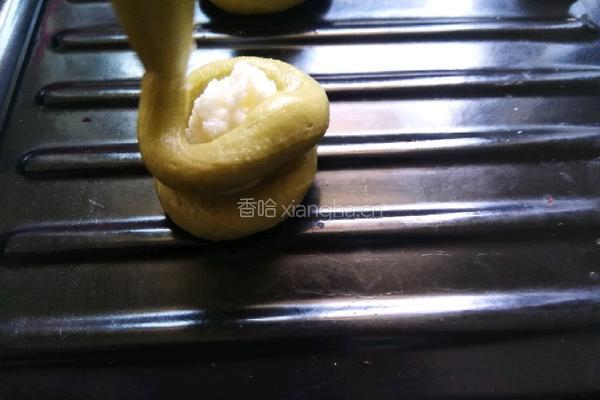 抹茶椰蓉餐包的做法图解9