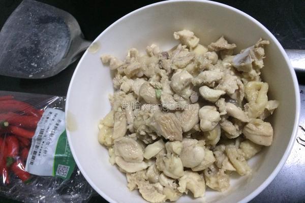 辣子鸡腿的做法图解2