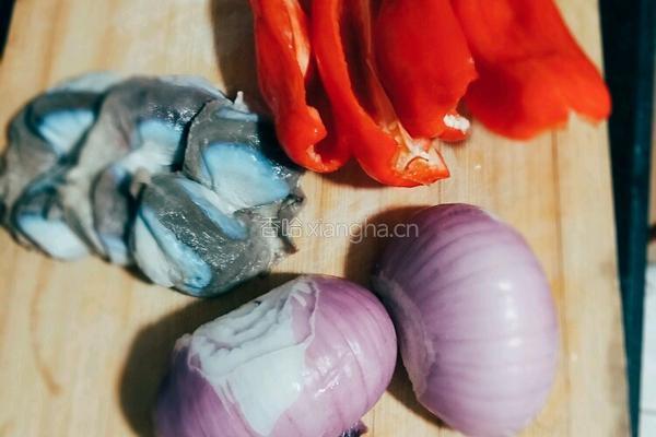 洋葱炒鸡胗的做法图解1