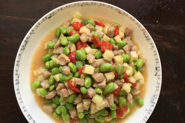 肉丁炒毛豆的做法图解8