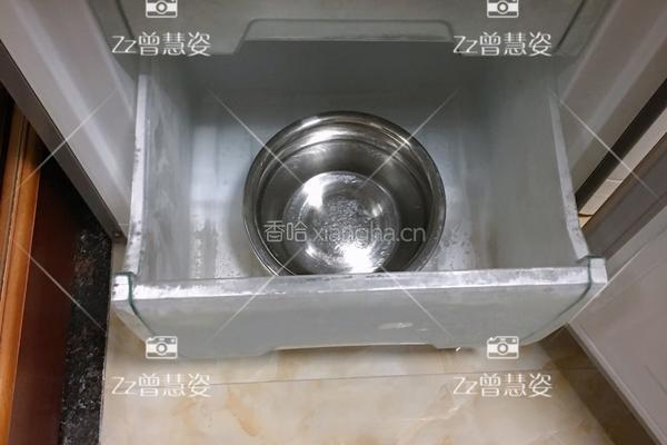 网红柠檬酸辣鸡爪的做法图解1