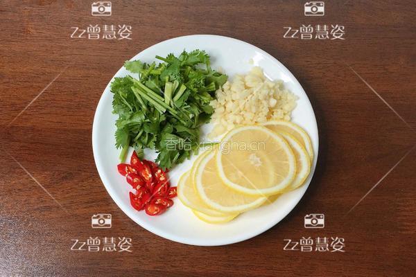 网红柠檬酸辣鸡爪的做法图解5