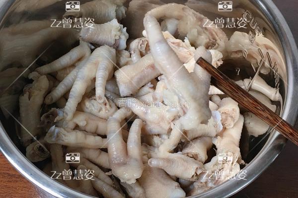 网红柠檬酸辣鸡爪的做法图解7