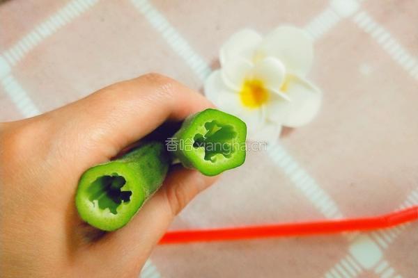 宝宝辅食虾酿秋葵的做法图解4