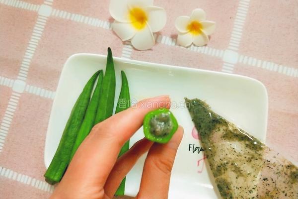 宝宝辅食虾酿秋葵的做法图解6
