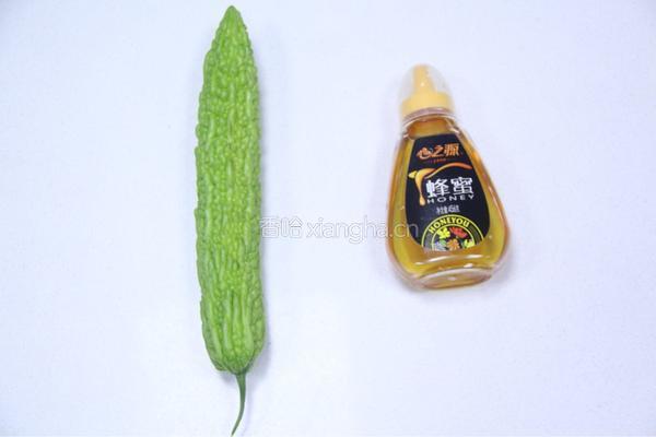 不用怀疑，夏季最强刮油消脂苦瓜水的做法图解1