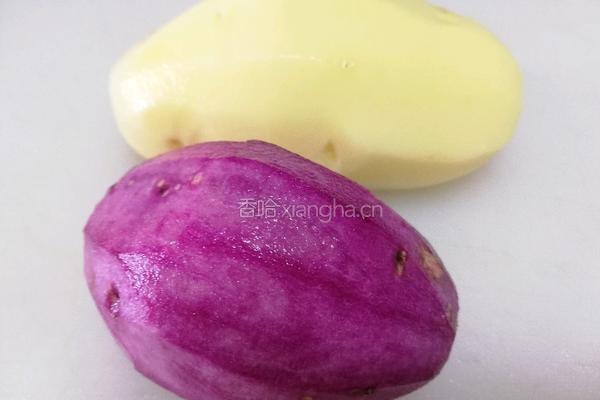 紫薯土豆泥的做法图解1