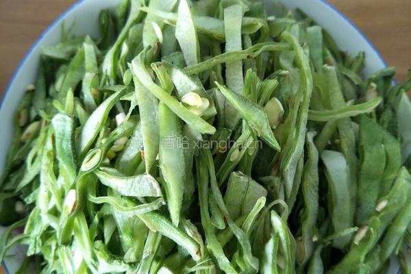 肉炒扁豆丝的做法图解2