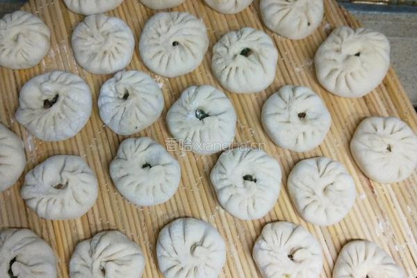 马蜂菜肉包子的做法图解12