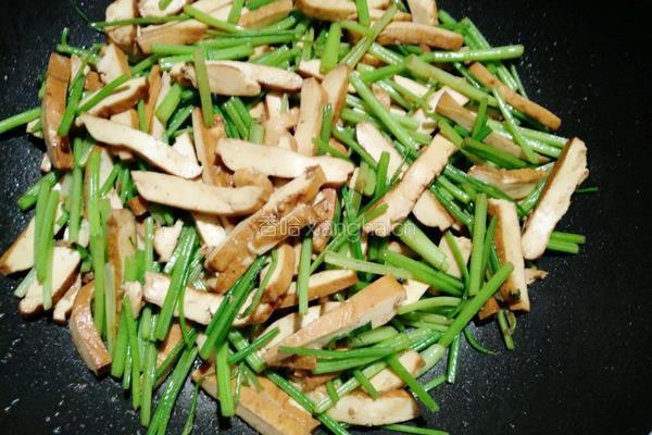 芹菜香干的做法图解8