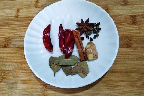 五香盐水煮毛豆的做法图解2