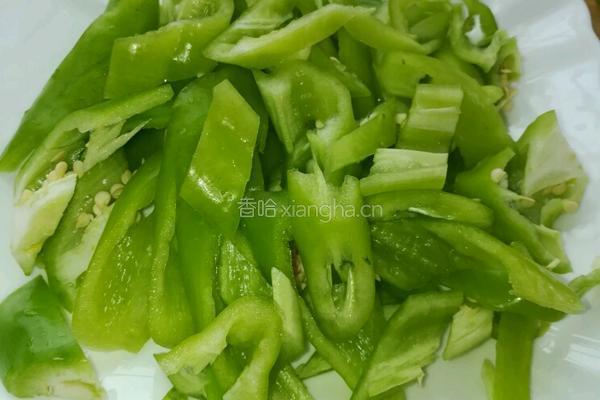 辣椒炒肉的做法图解4