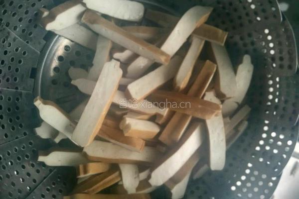 韭菜耗油炒豆腐干的做法图解2