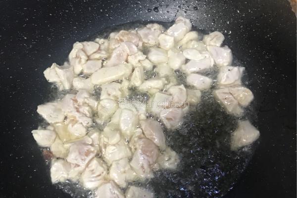 辣子鸡丁的做法图解3