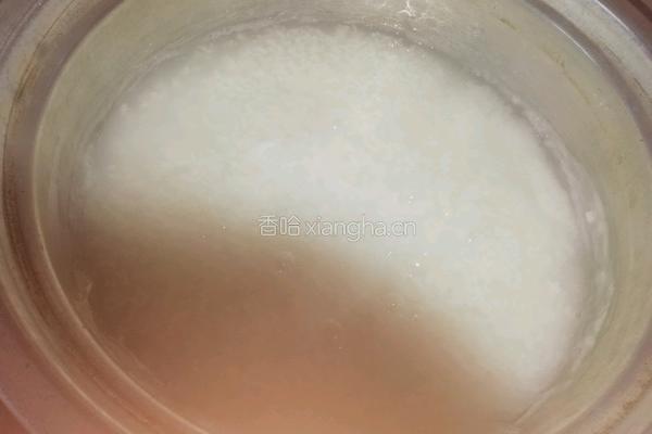 私房新鲜皮蛋瘦肉粥的做法图解6