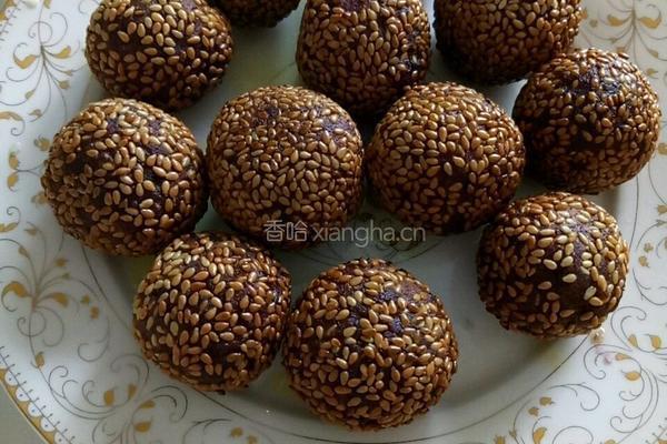紫薯芝麻球的做法图解4