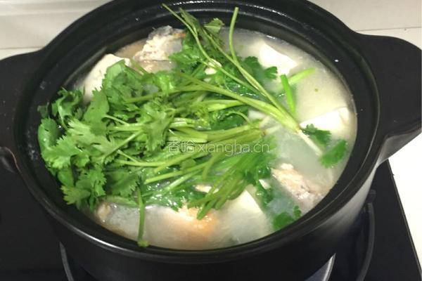 鱼头豆腐汤的做法图解5