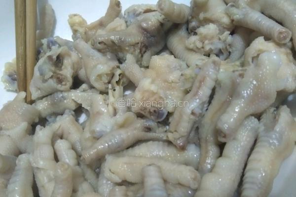 酸辣柠檬鸡爪的做法图解3