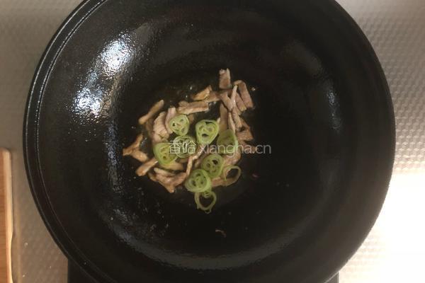 尖椒干豆腐的做法图解3