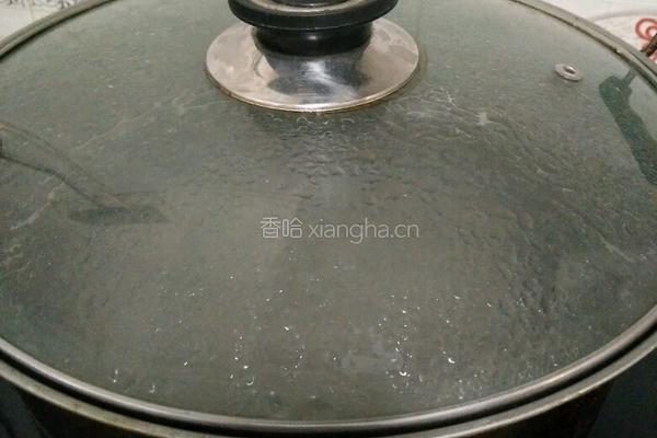 椰汁火龙果西米露的做法图解2
