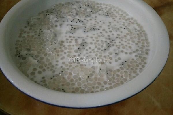 椰汁火龙果西米露的做法图解6