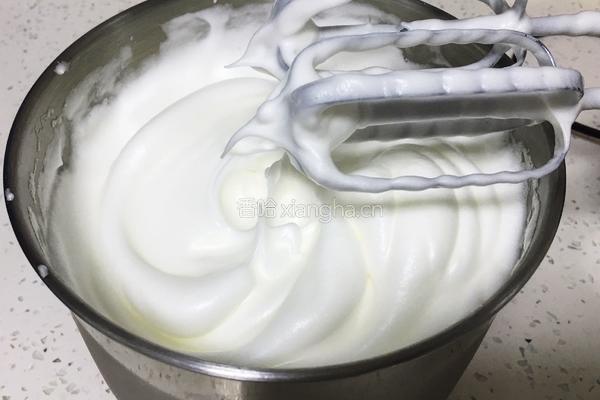 10寸蓝莓戚风蛋糕的做法图解4
