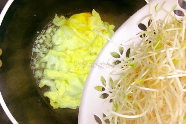 豆芽炒鸡蛋的做法图解4