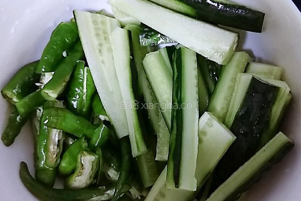 怪味吮指小龙虾的做法图解7