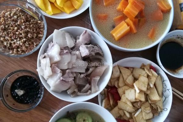 原谅我忘记单拍了～菜椒炒饺瓜的做法图解7