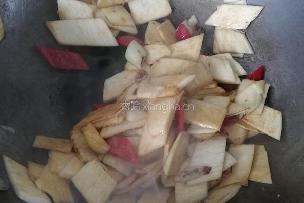 原谅我忘记单拍了～菜椒炒饺瓜的做法图解6