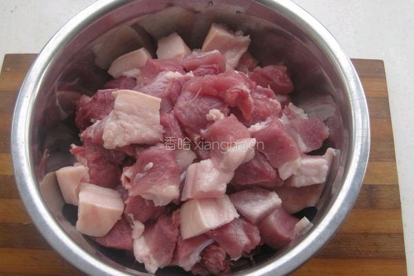 红烧肉的做法图解1