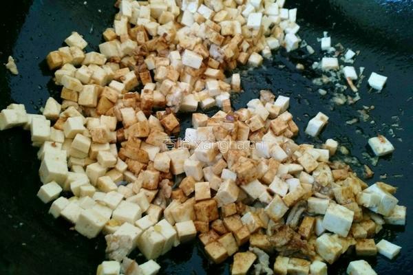 豆腐卤牛奶鸡蛋面的做法图解6