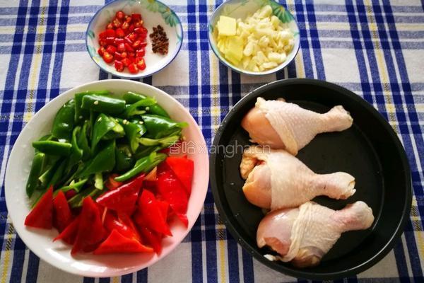 马蹄炒鸡肉的做法图解2