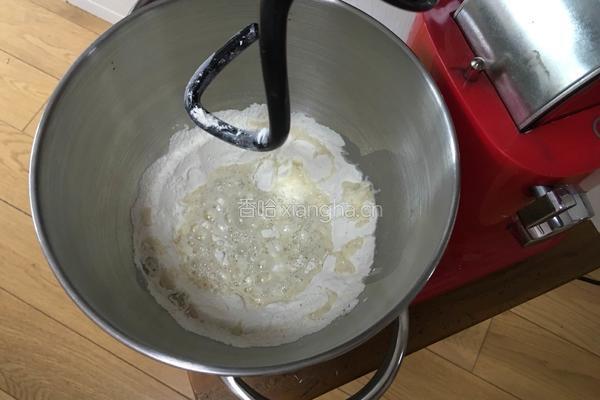 肉松蓝莓面包的做法图解2