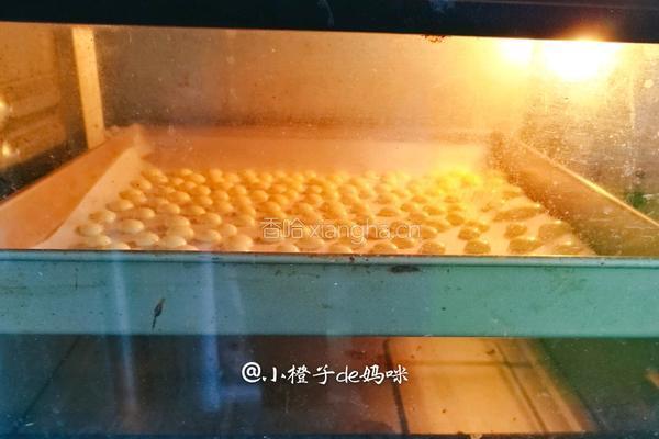 蛋黄溶豆的做法图解6