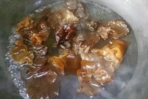 黄瓜拌木耳的做法图解5
