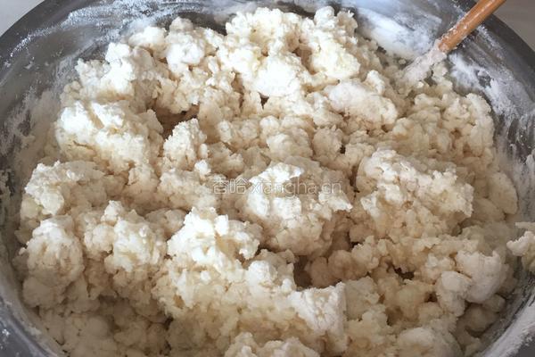 蛋香葱油饼的做法图解2