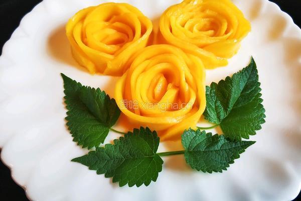 芒果玫瑰花的做法图解9
