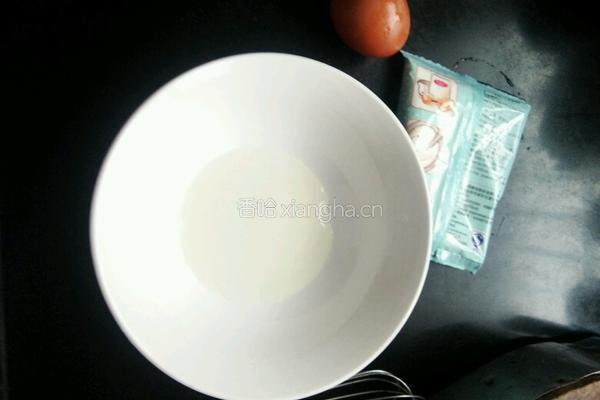 微波蛋糕的做法图解1