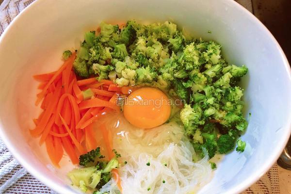 西兰花粉丝煎饼的做法图解5