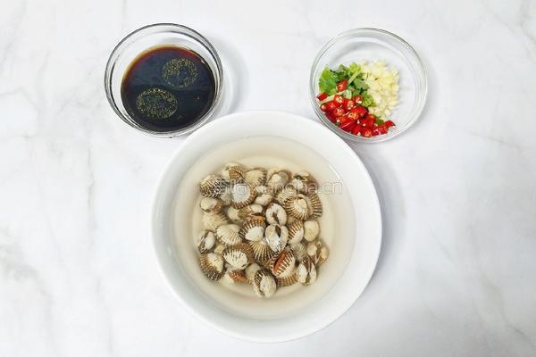腌血蚶的做法图解1