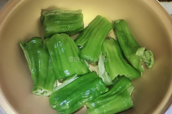 虎皮青椒的做法图解2