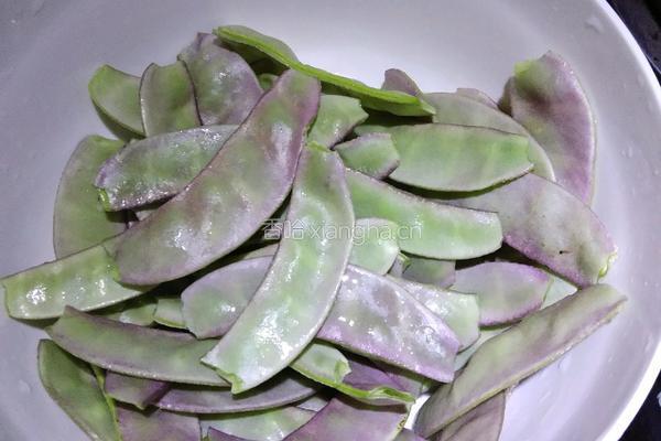 干煸蛾眉豆的做法图解1
