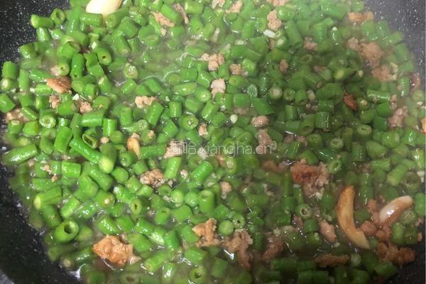榄菜豆角肉末下饭菜的做法图解5