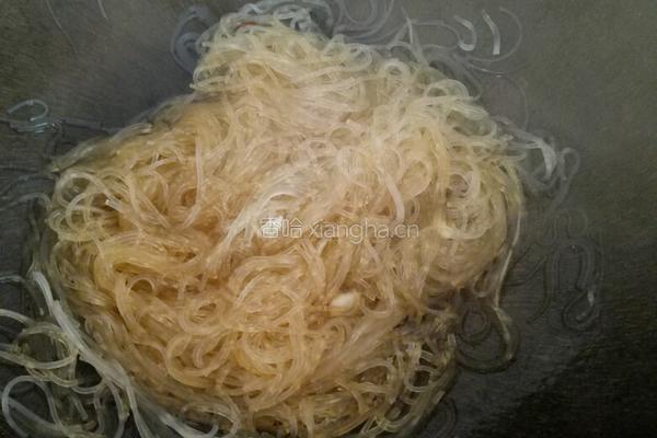 胡萝卜瘦肉炒粉丝的做法图解10
