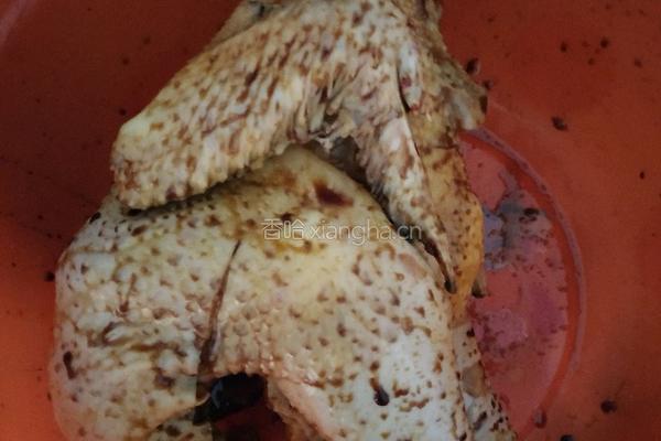 电饭煲焗鸡的做法图解1