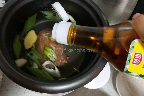 牛肉柿子汤的做法图解3