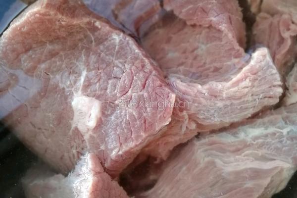 卤牛肉的做法图解2