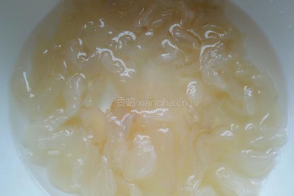 凉拌海蜇头的做法图解2