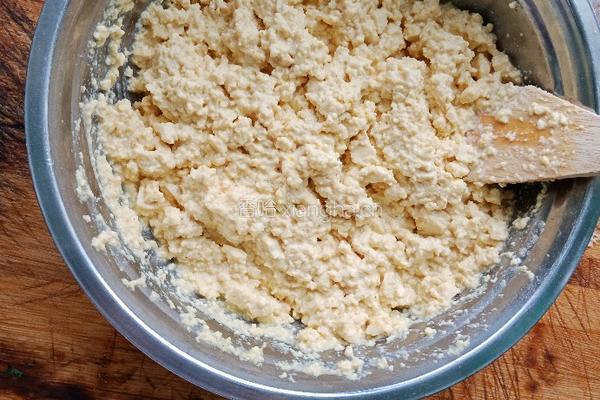 香煎豆腐碎的做法图解3